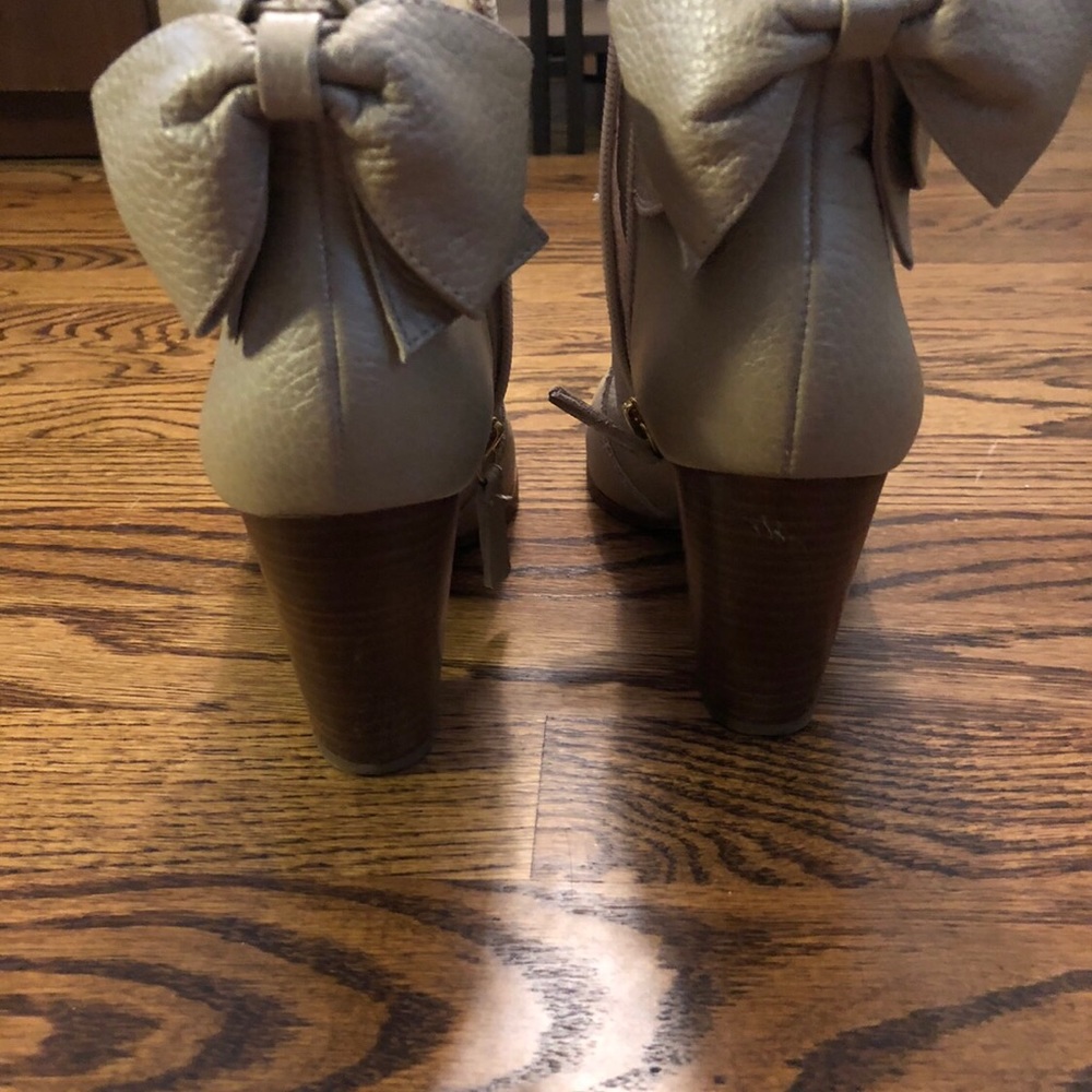 Kate Spade Stone New York Lanise Back Bow Booties - Picture 8 of 8
